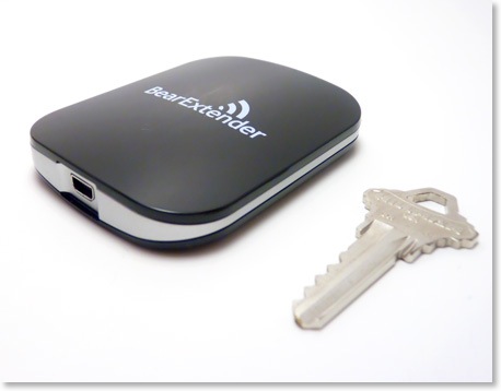 BearExtender-n3-USB-High-Power-Long-Range-USB-Wifi-Adapter-For-Macs-Size-Comparison-with-Key